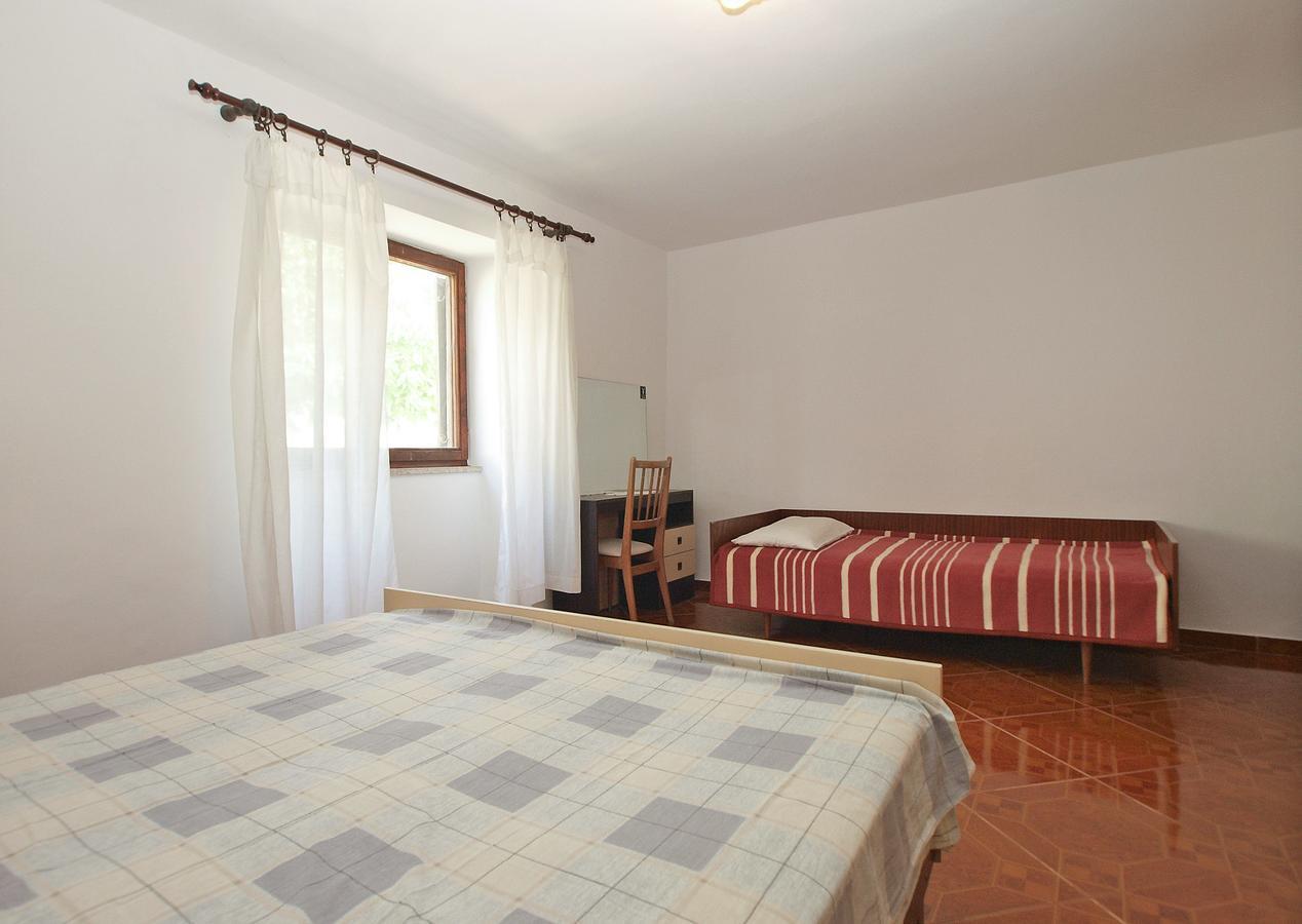 Apartments Luciano 1728 Premantura Exterior photo
